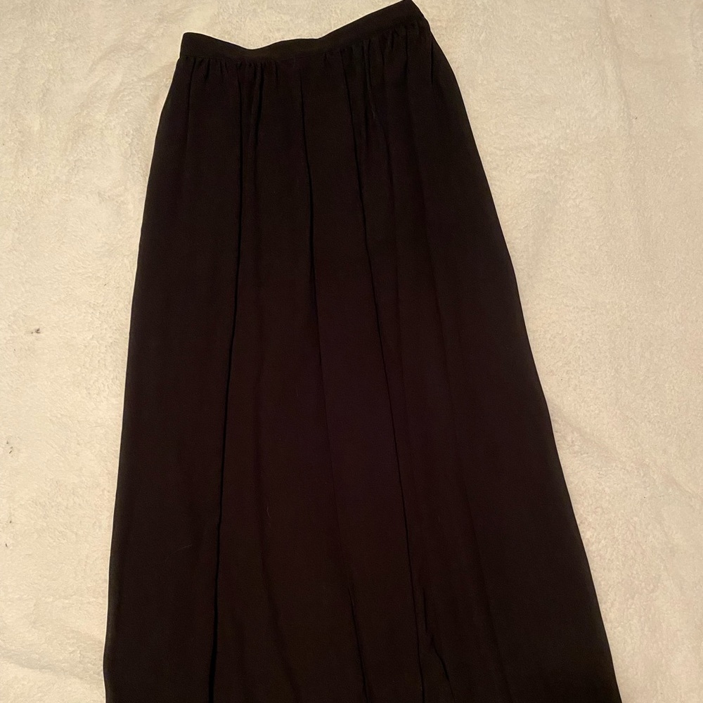 MOVING SALE 3/20 5/25 f21 maxi chiffon skirt